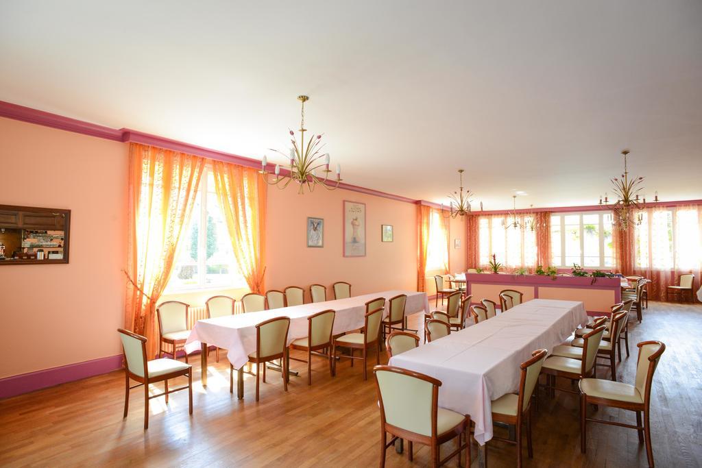 סן-ז'ון-לה-טומה Hotel Des Bains מראה חיצוני תמונה