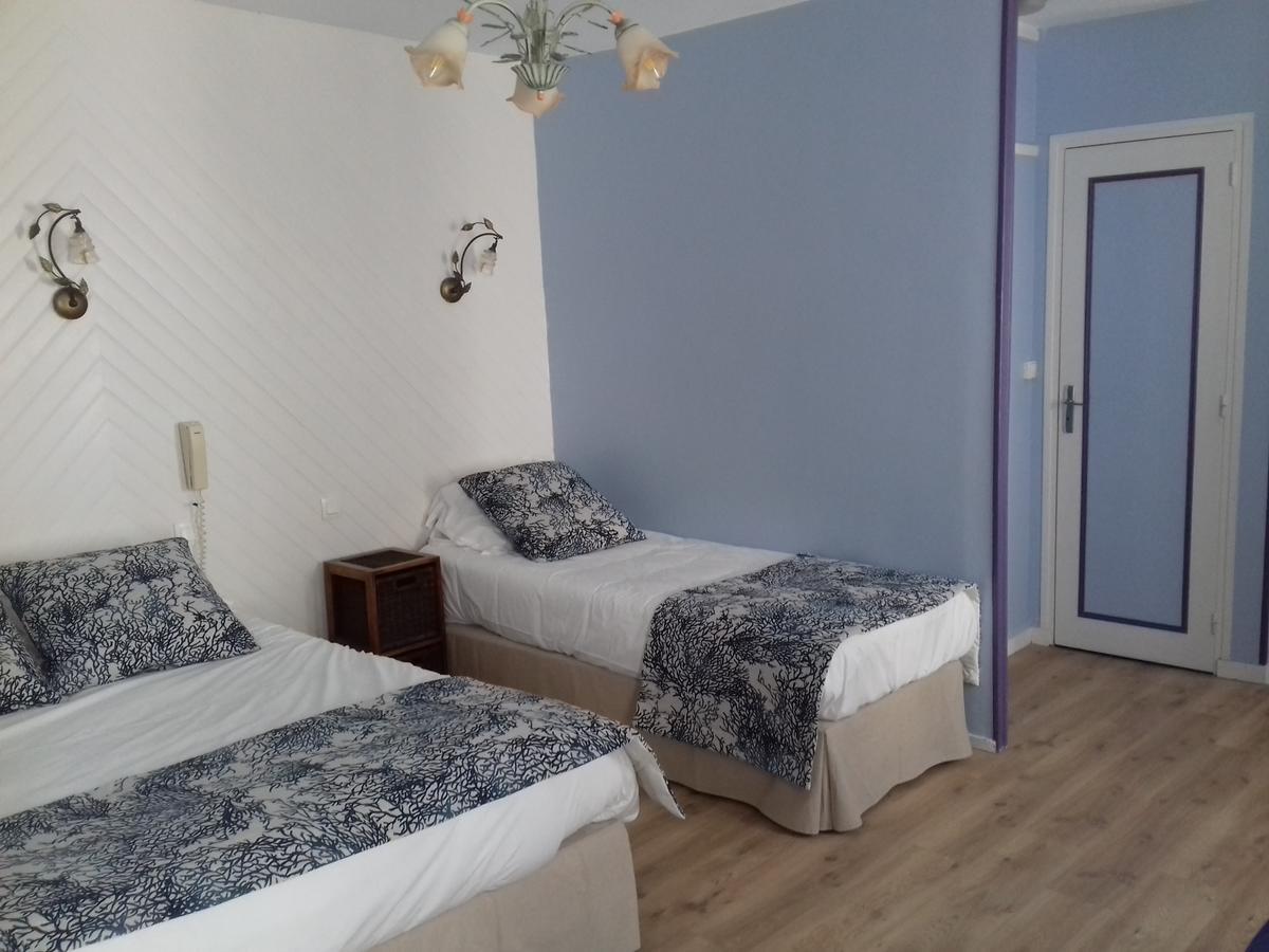 סן-ז'ון-לה-טומה Hotel Des Bains מראה חיצוני תמונה